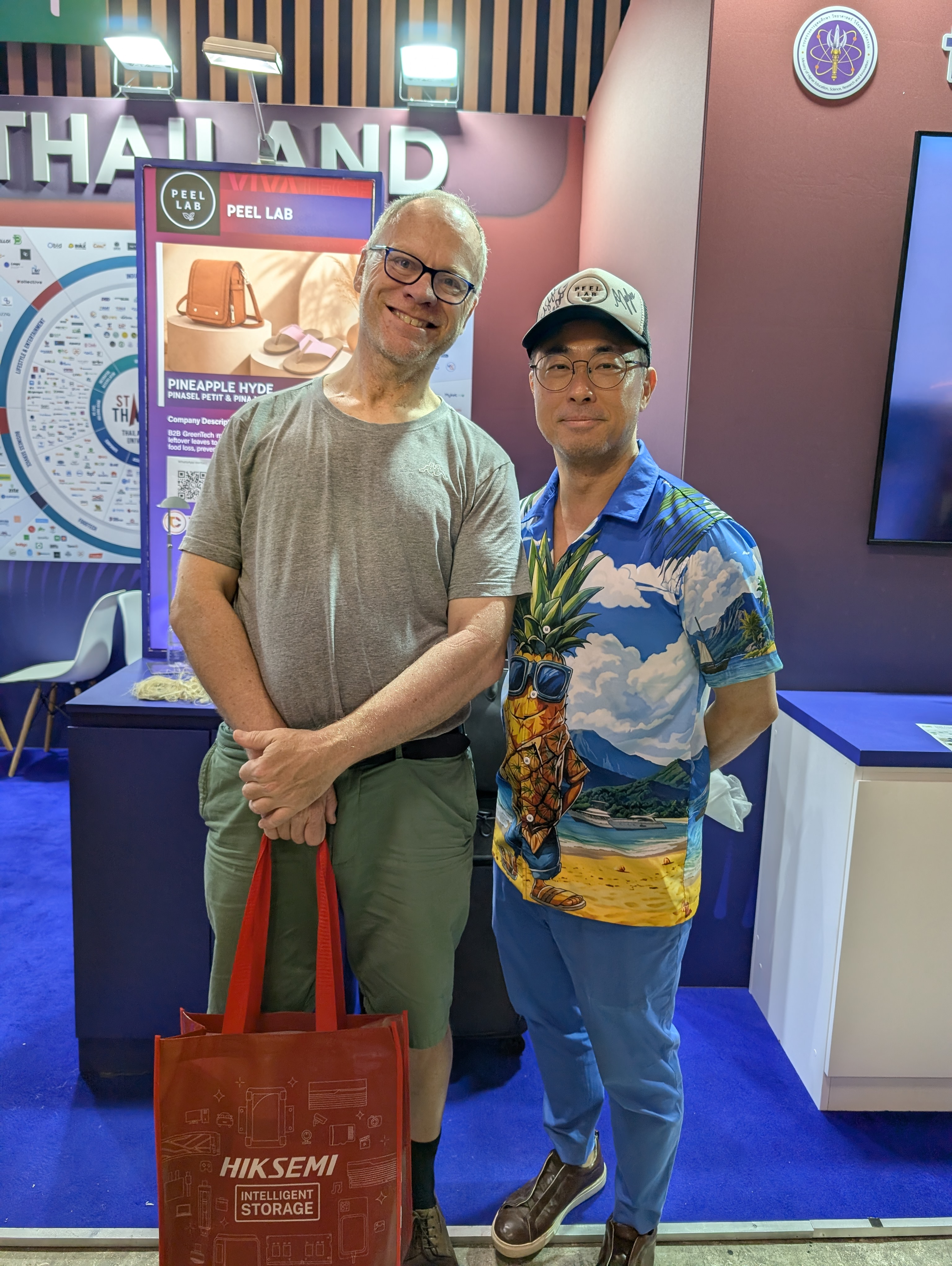 Avec Jim Huang CEO Peel Lab
